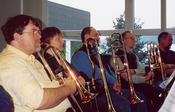 Unterstimmen ganz aufmerksam