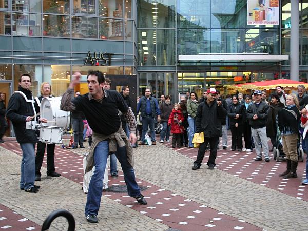 Drumlet wirbt mit gewaltigem Auftritt